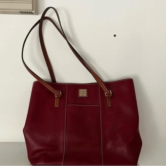 ❌SOLD❌ Dooney and Burke Tote Bag - Picture 1 of 3